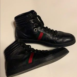 Gucci boots black red and green slightly used